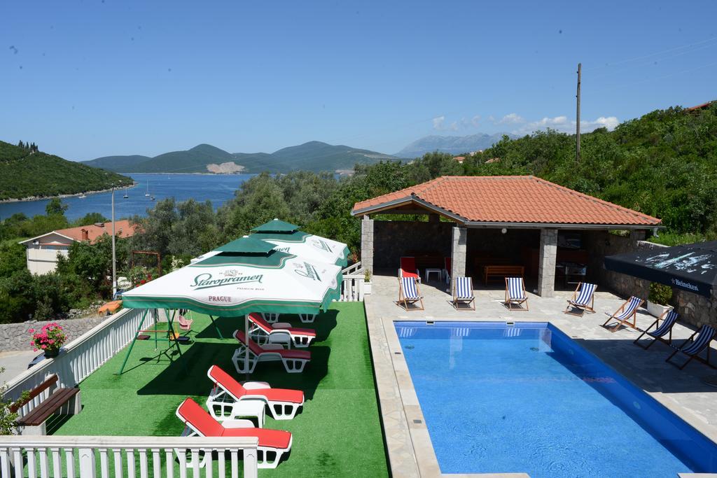 Apartments Vila Lazarevic ティヴァト エクステリア 写真