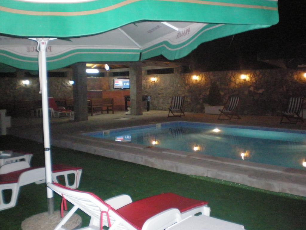 Apartments Vila Lazarevic ティヴァト エクステリア 写真