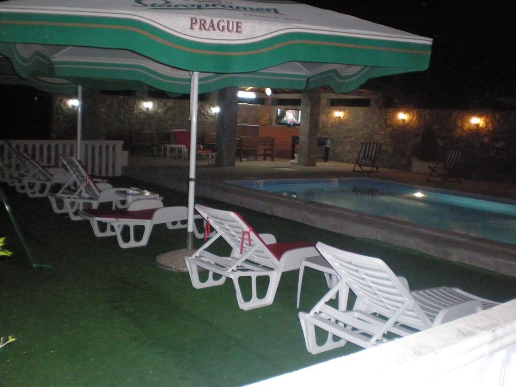 Apartments Vila Lazarevic ティヴァト エクステリア 写真