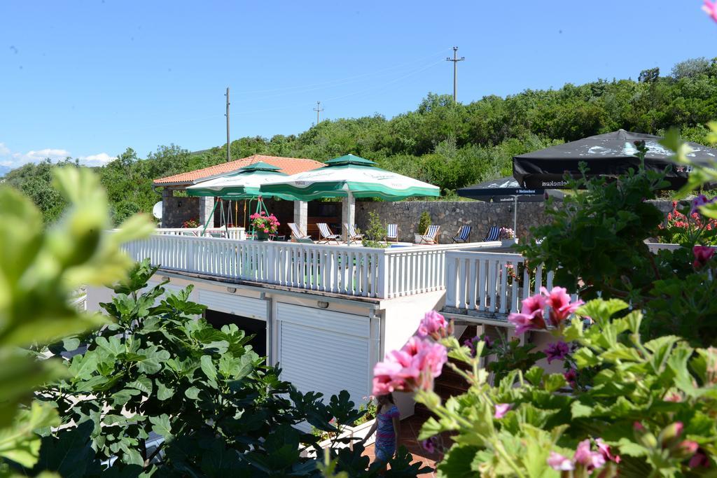 Apartments Vila Lazarevic ティヴァト エクステリア 写真