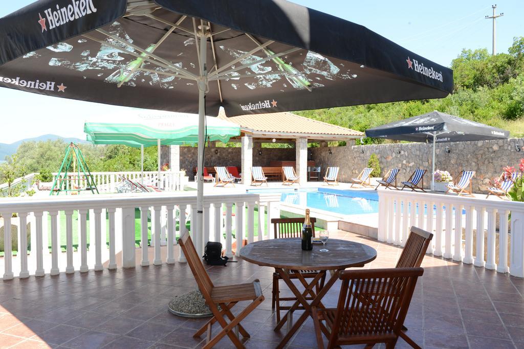 Apartments Vila Lazarevic ティヴァト 部屋 写真
