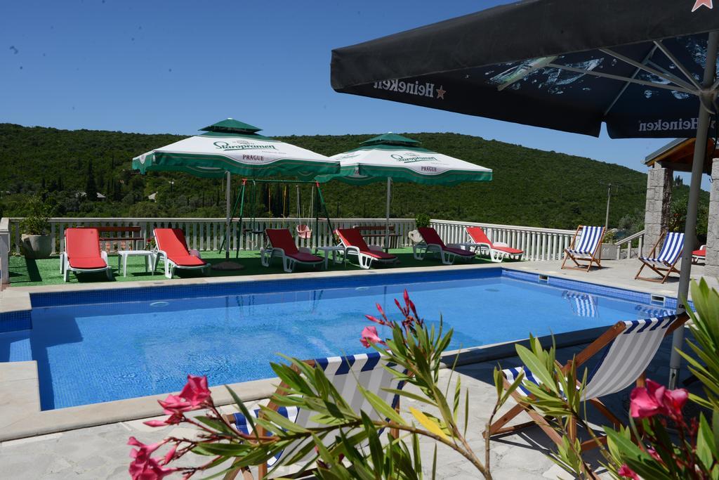 Apartments Vila Lazarevic ティヴァト エクステリア 写真