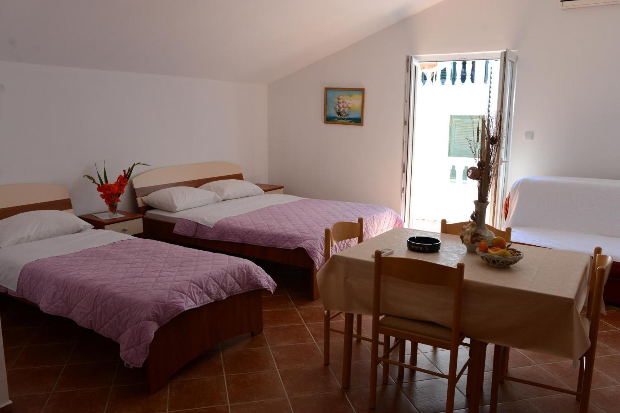 Apartments Vila Lazarevic ティヴァト 部屋 写真