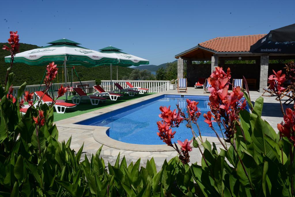 Apartments Vila Lazarevic ティヴァト エクステリア 写真