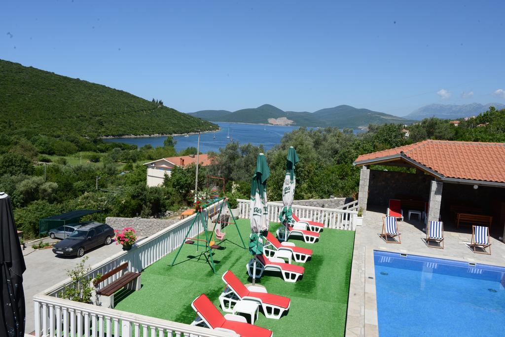 Apartments Vila Lazarevic ティヴァト エクステリア 写真