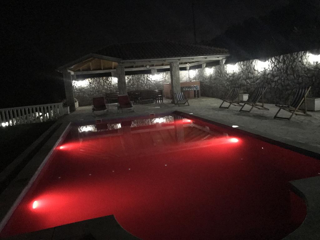 Apartments Vila Lazarevic ティヴァト エクステリア 写真