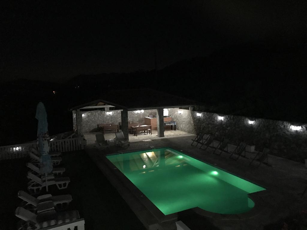 Apartments Vila Lazarevic ティヴァト エクステリア 写真