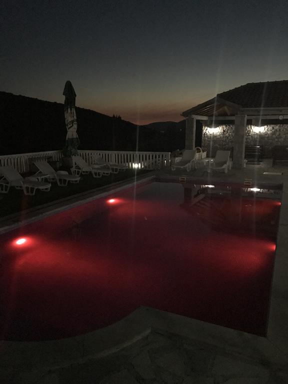 Apartments Vila Lazarevic ティヴァト エクステリア 写真