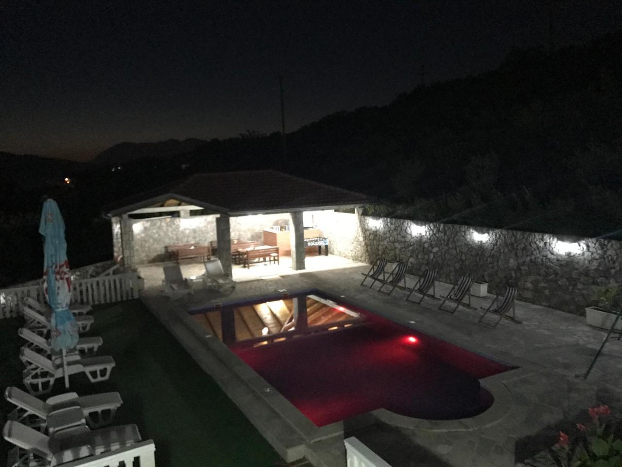 Apartments Vila Lazarevic ティヴァト エクステリア 写真