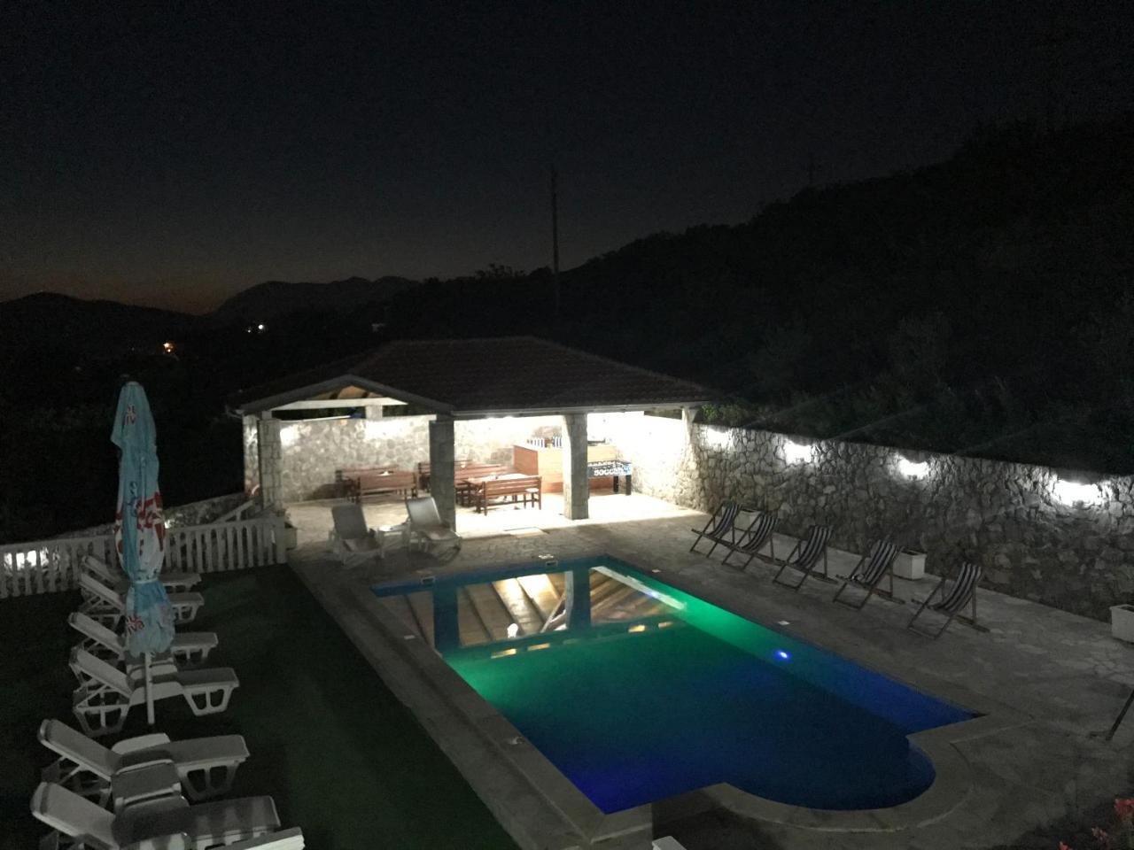 Apartments Vila Lazarevic ティヴァト エクステリア 写真
