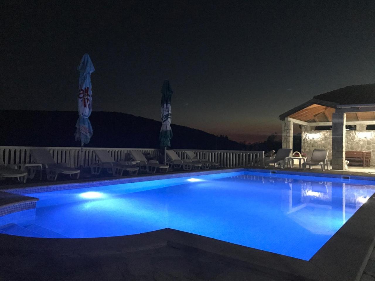 Apartments Vila Lazarevic ティヴァト エクステリア 写真