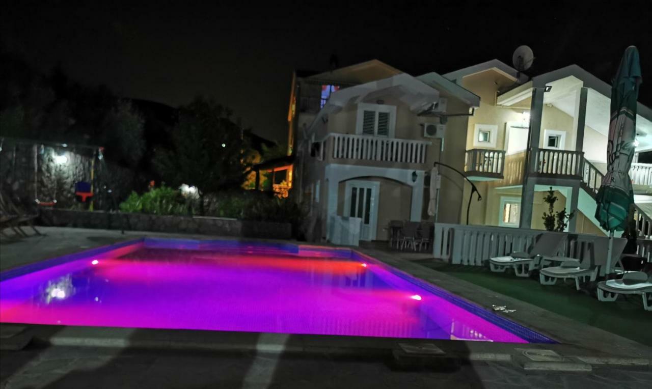 Apartments Vila Lazarevic ティヴァト エクステリア 写真